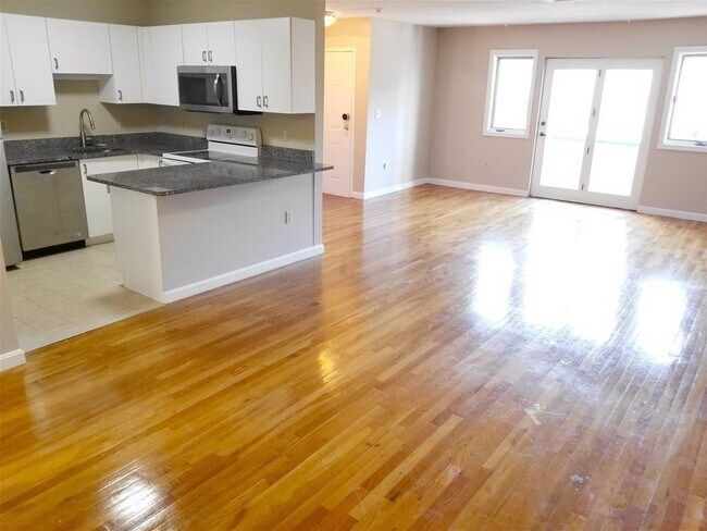 Building Photo - 616 Boston Ave