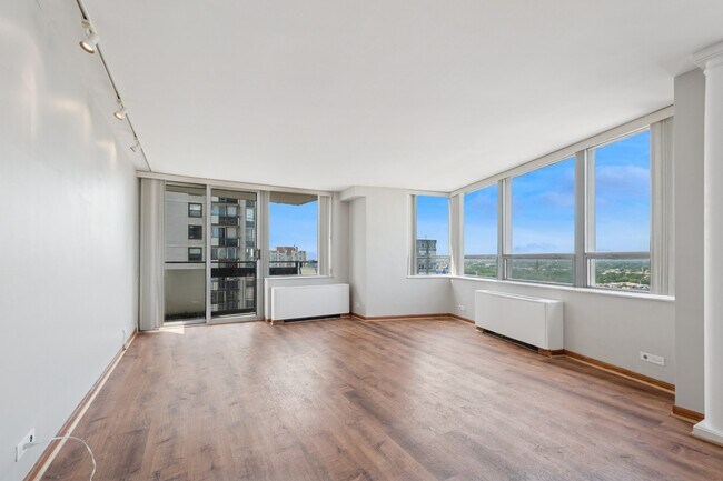Foto del edificio - 5701 N Sheridan Rd