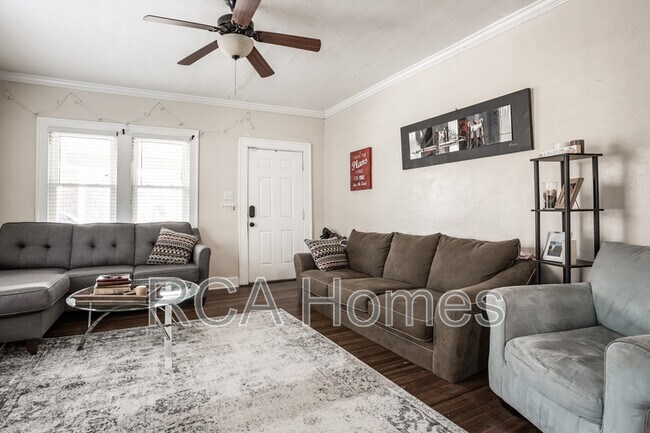 Foto del edificio - 3040 N College Ave