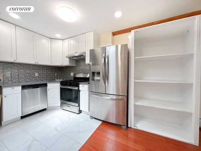 Building Photo - 32-42-42 77th St