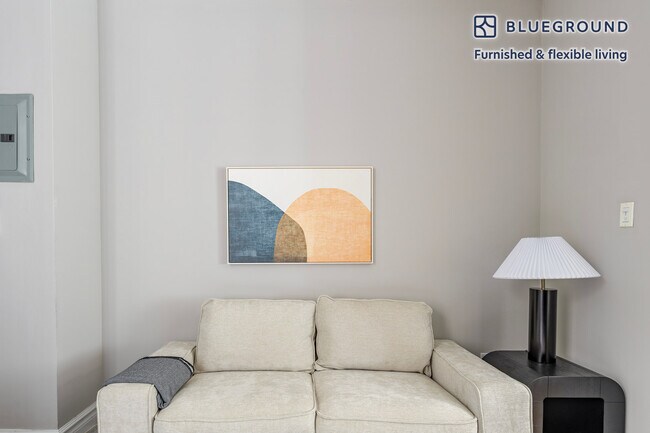 Building Photo - 250 Mott St