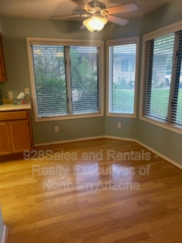 Foto del edificio - 6426 E Willow Loop