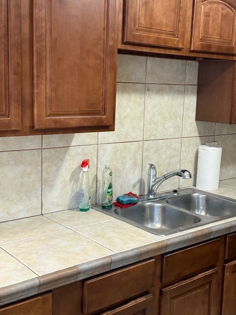 Foto del edificio - 1020 N 18th Ct