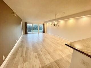 Foto del edificio - 3150 N Palm Aire Dr