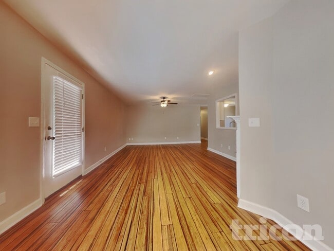 Building Photo - 180 Coghill Dr