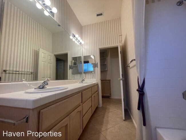 Building Photo - 3 br, 2 bath House - 105 Pembury Way