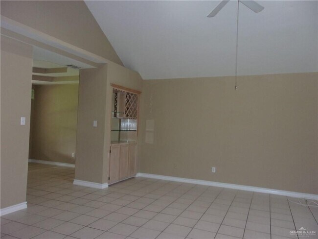 Foto del edificio - 7633 N 25th St
