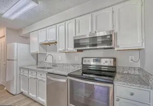 Building Photo - 600 Heather Ridge Dr