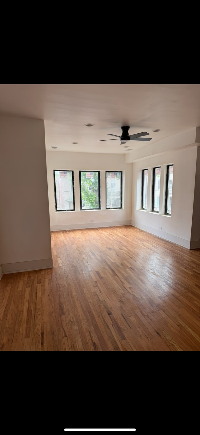 Foto del edificio - 6336 S Eberhart Ave
