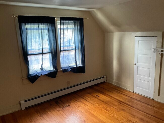 Foto del edificio - 721 Meadow Ave