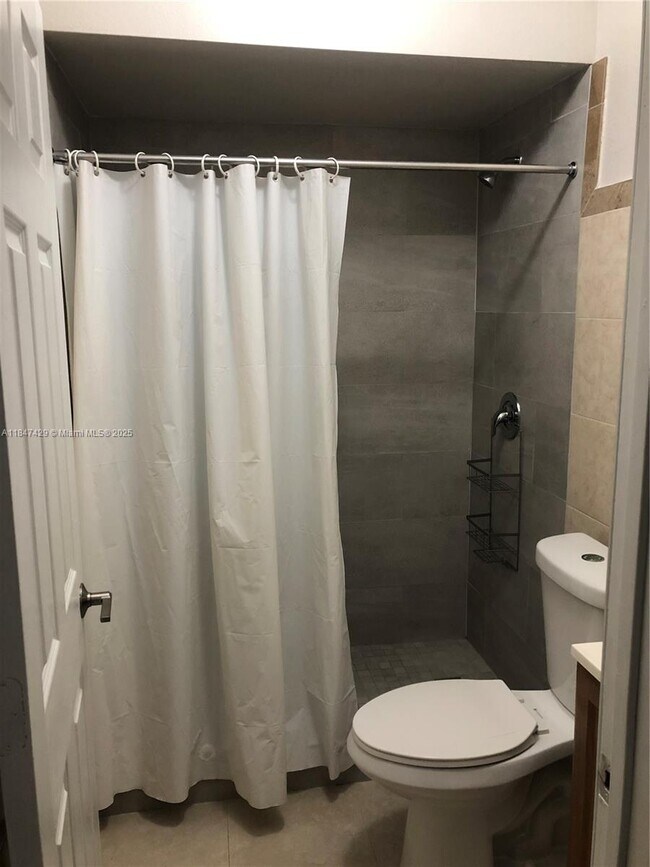 Foto del edificio - 9710 NW 24th Ct