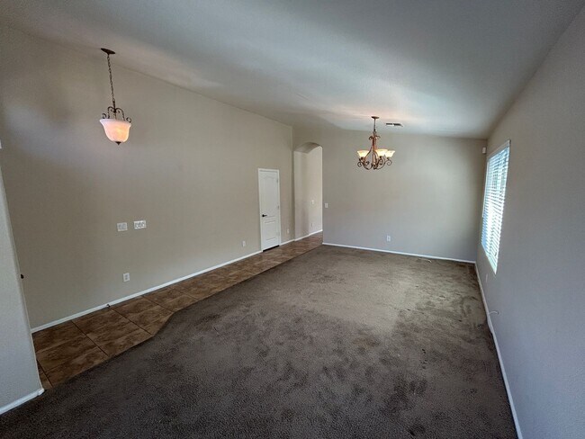 Foto del edificio - 12313 W Georgia Ave