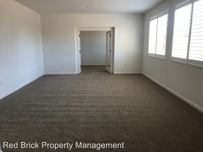 Building Photo - 5 br, 3 bath House - 315 Carly Anne Ct.