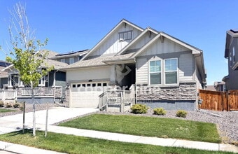 Building Photo - 657 176th Ave
