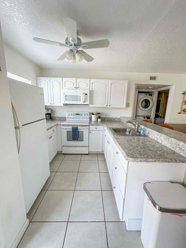 Foto del edificio - 25050 Sandhill Blvd