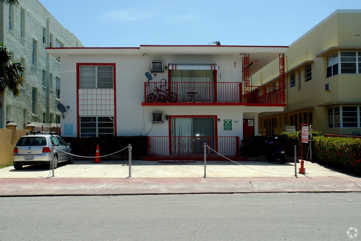 Building Photo - Toba Apartments
