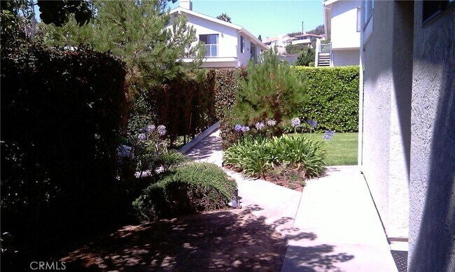 Foto del edificio - 34151 Granada Dr