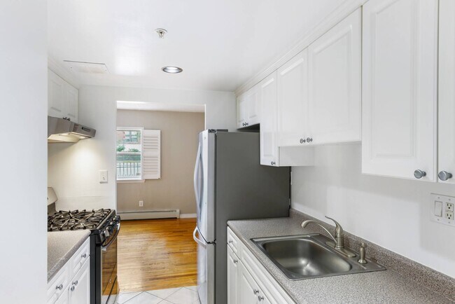 Foto del edificio - 6902 Narrows Ave
