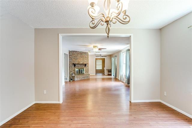 Foto del edificio - 408 Windwood Ct