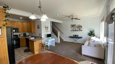 Building Photo - 636 E 60 S
