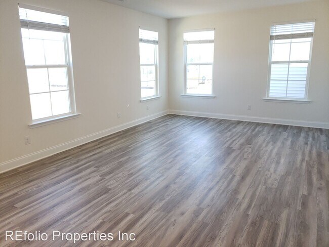 Building Photo - 4 br, 2.5 bath House - 113 Avery Glenn Way