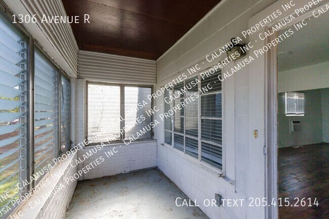 Foto del edificio - 1306 Avenue R
