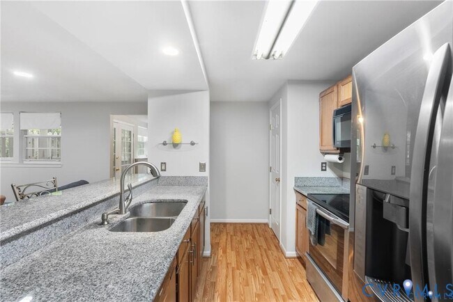 Building Photo - 3218 Matilda Cove