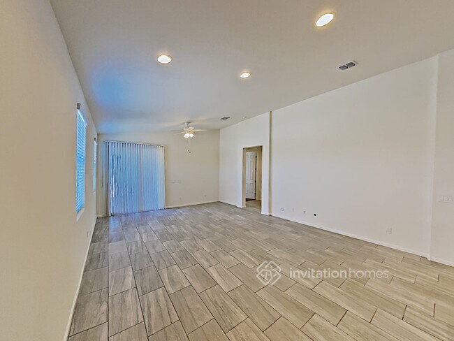 Building Photo - 3836 E Narrowleaf Dr