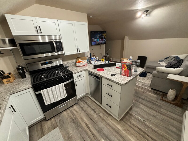 Foto principal - 517 7th St E