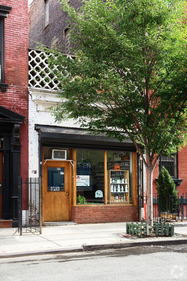Building Photo - 467 W 49th St