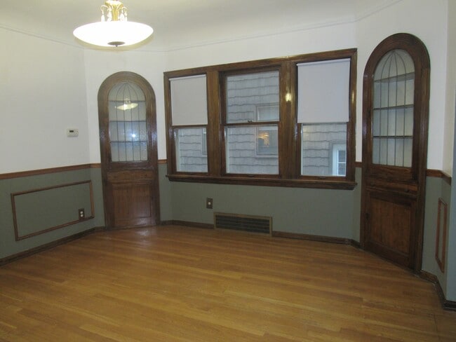 Building Photo - 2264 Northland Ave