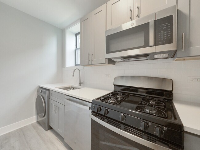 Building Photo - 369 Hazel Ave