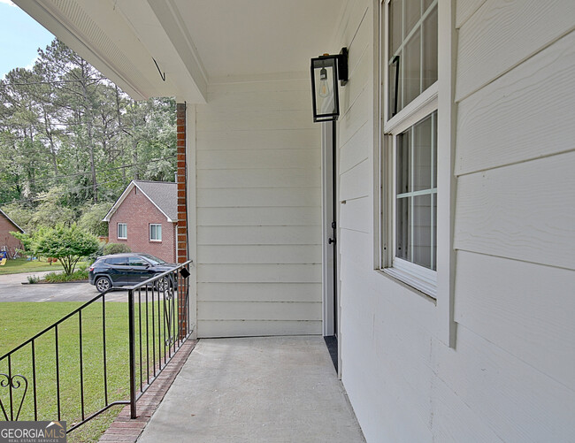 Building Photo - 105 Rose Ct