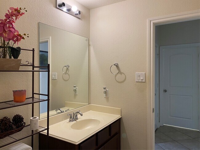 Building Photo - 18318 Mossy Creek Ln