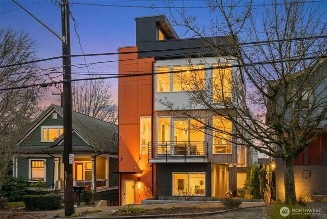 Foto del edificio - 2515 E Yesler Way