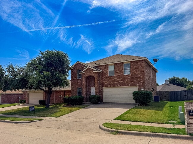 Building Photo - 2 Story - 4 Bed, 2.5 Bath Home in Crowley
