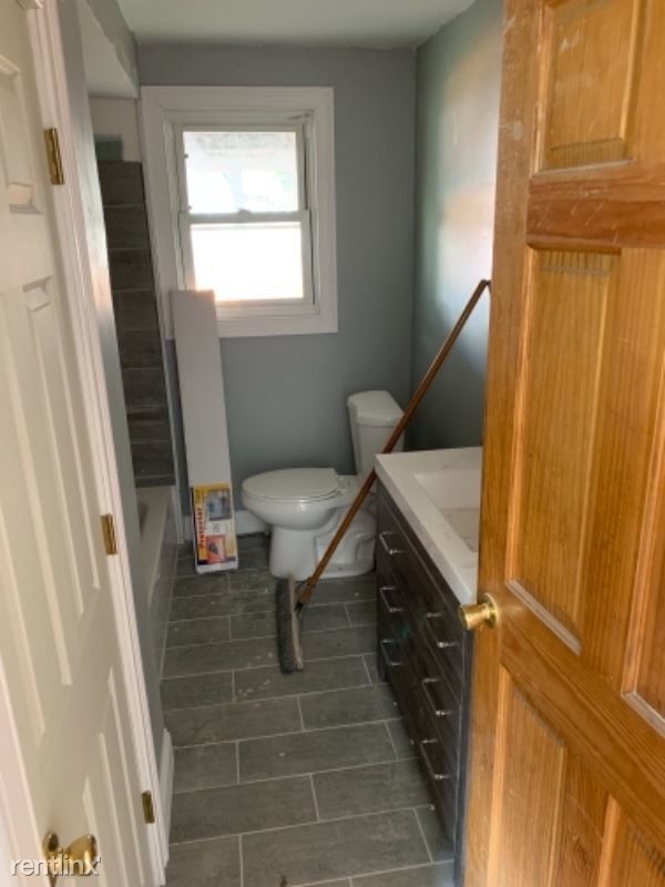 Building Photo - 4 br, 2 bath Apartment - 5 Manchester St
