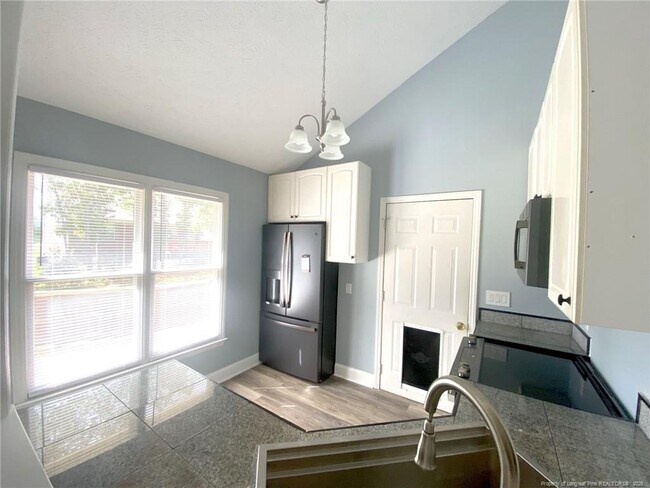 Foto del edificio - 5715 Walkabout Rd