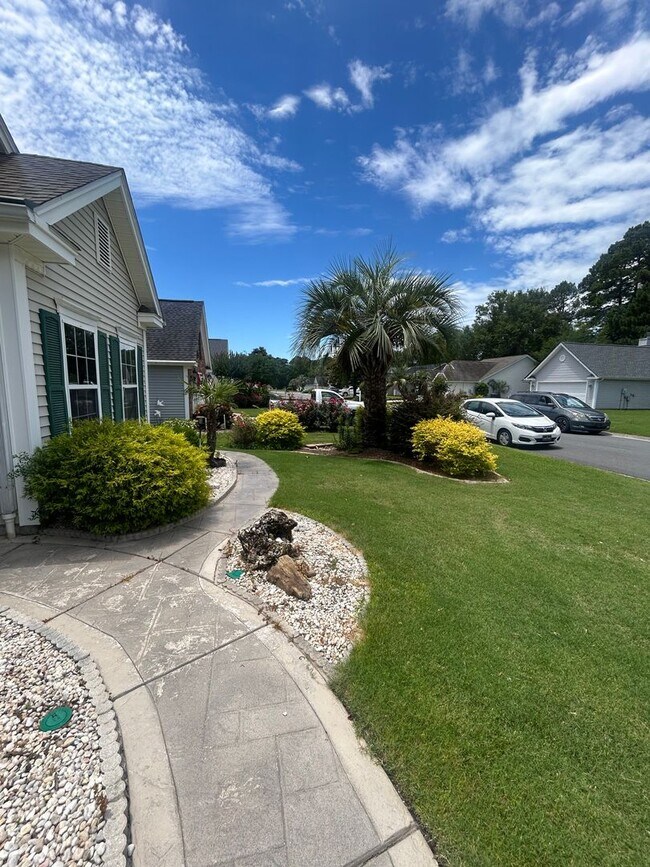 Foto del edificio - 1225 Ambling Way Dr