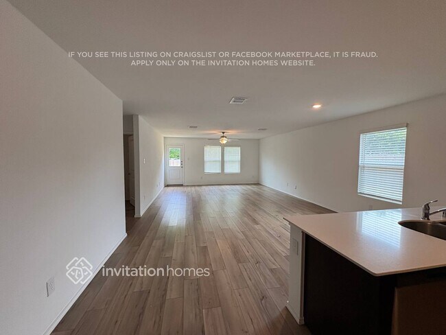 Foto del edificio - 1304 Haymarket Rd