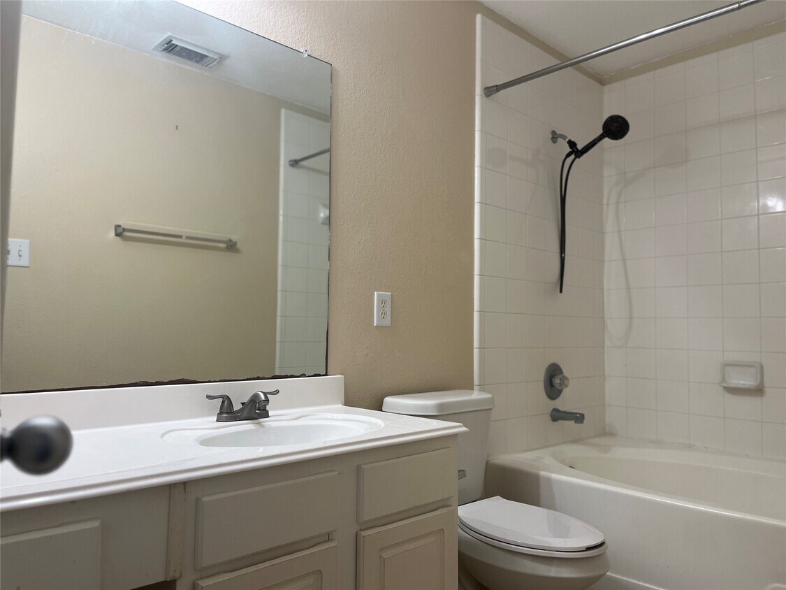 Foto del edificio - 3006 Founders Ct