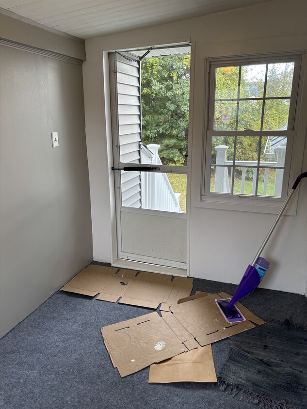 Primary Photo - 72 Hoover St