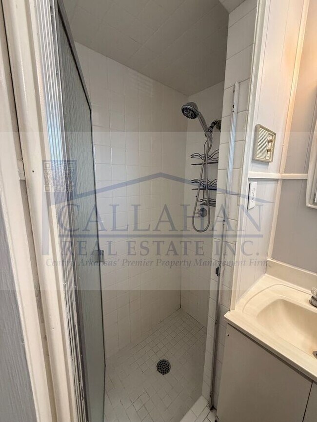 Foto del edificio - Lakewood 3 bedroom Home