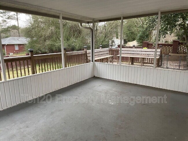 Foto del edificio - 3211 Maricopa Dr