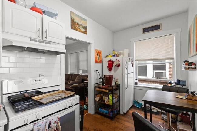 Foto del edificio - 444 W Arlington Pl