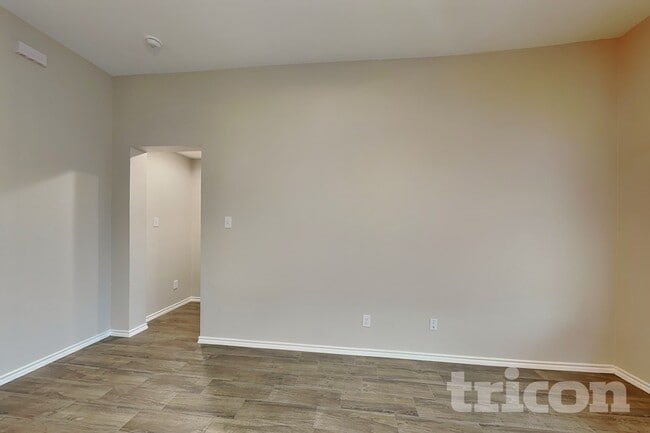 Building Photo - 9125 Nevis Dr