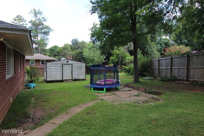 Foto del edificio - 3 br, 1 bath House - 3172 Bonanza Dr