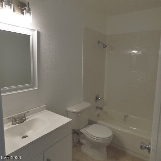 Foto del edificio - 5146 Gray Ln
