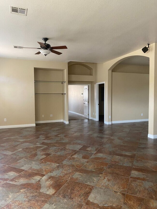 Building Photo - Single Story 4 Bedroom on 1/2 Acre Lot w/ Pool & Spa!