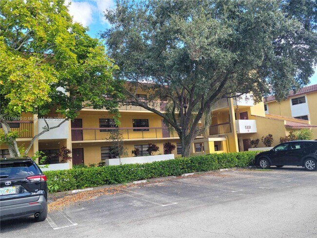 Foto del edificio - 2007 Coral Ridge Dr